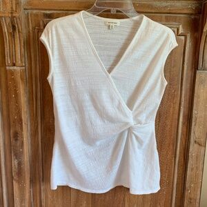 Max Studio White V-Neck Ruched Short Sleeve Top Size XS